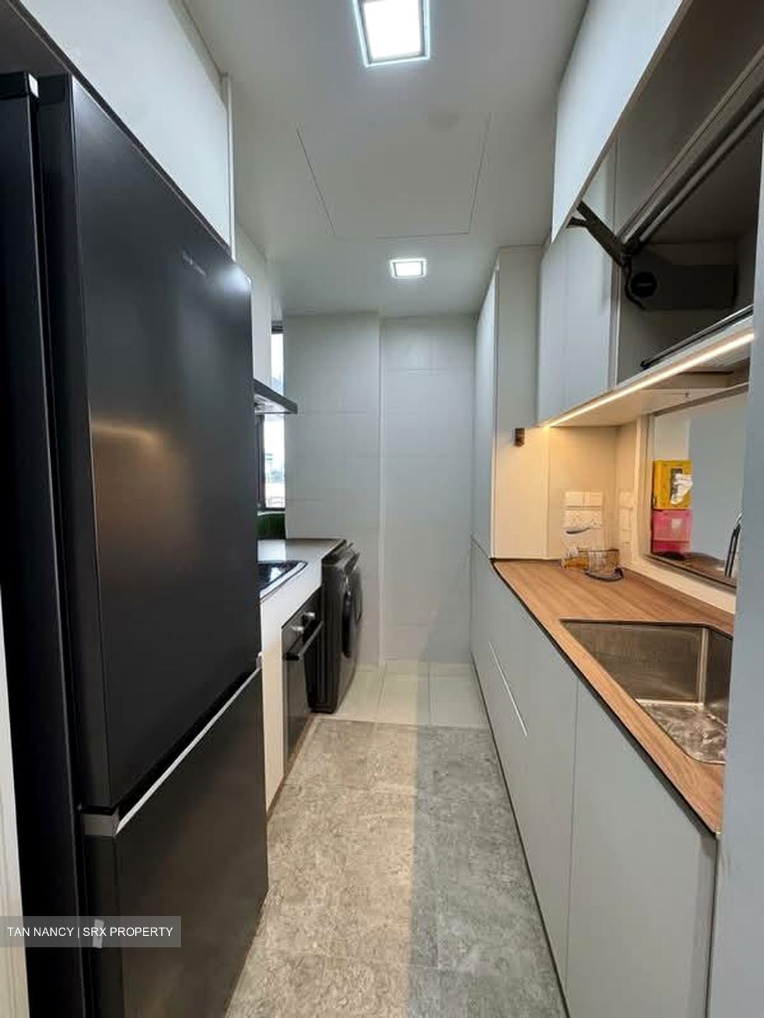 The MKZ (D9), Apartment #561634031